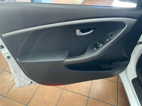 2017 Hyundai Elantra GT