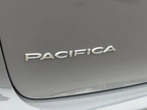 2022 Chrysler Pacifica Touring