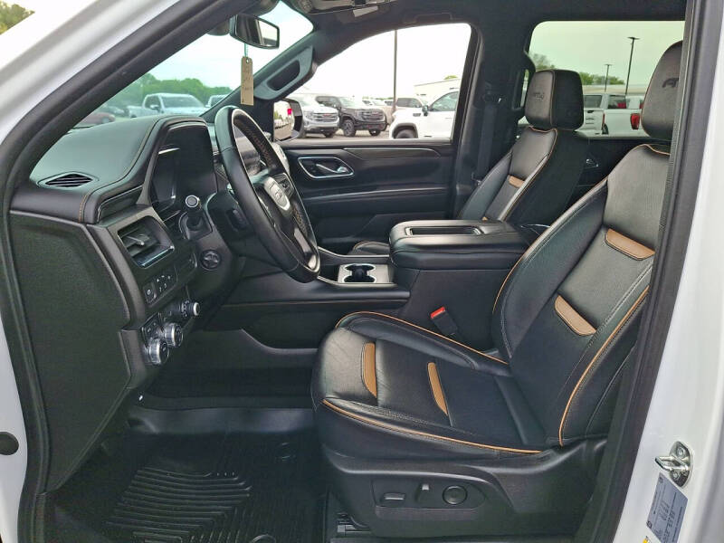 2024 GMC Yukon XL AT4