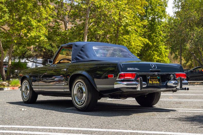 1969 Mercedes-Benz 280-Class
