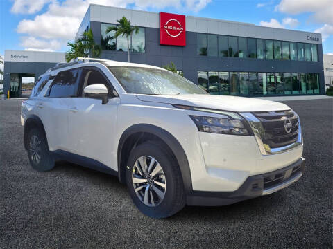 2025 Nissan Pathfinder SL