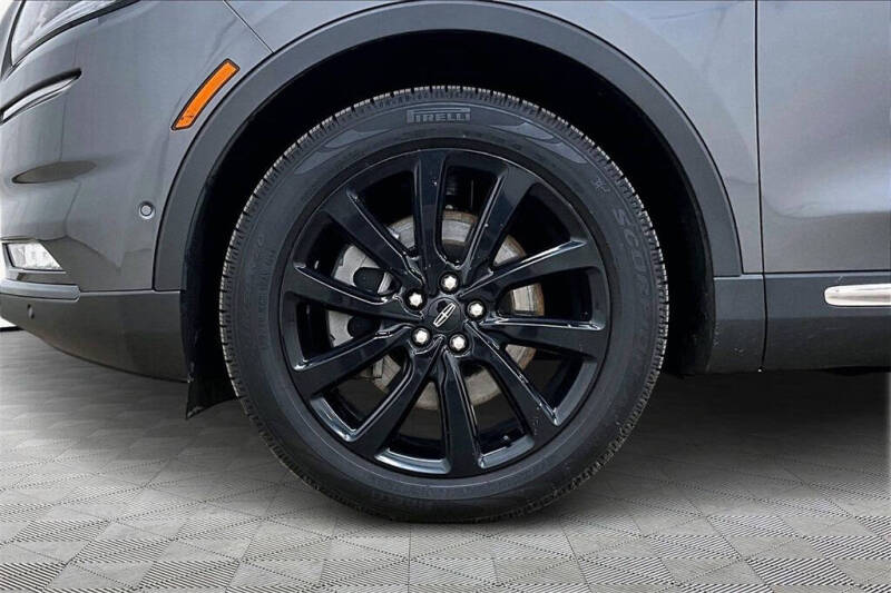 2021 Lincoln Nautilus Reserve