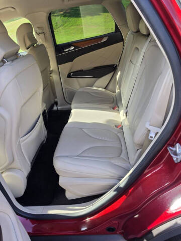 2019 Lincoln MKC Select
