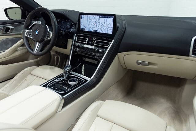 2025 BMW 8 Series M850i xDrive