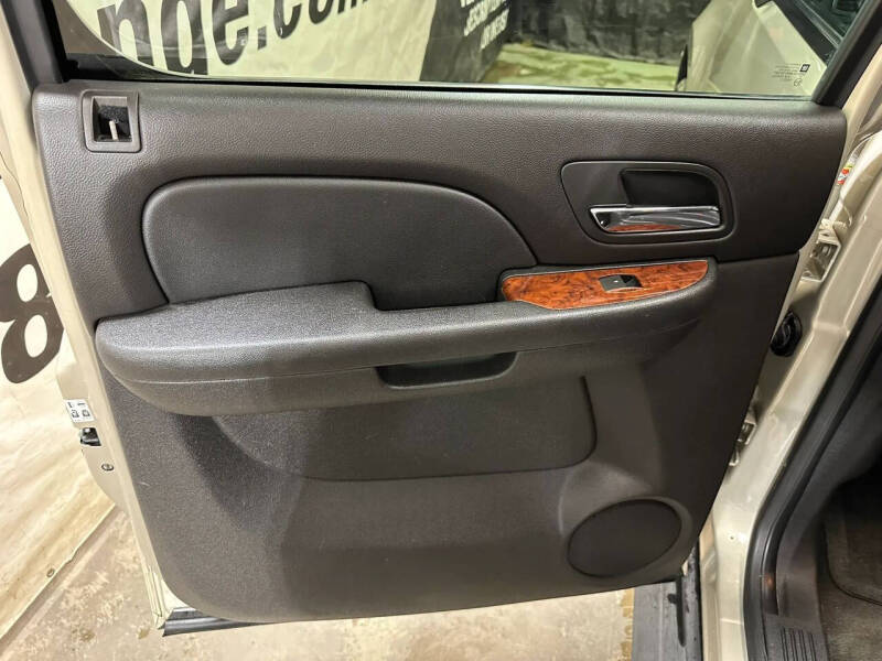 2012 Chevrolet Suburban LT