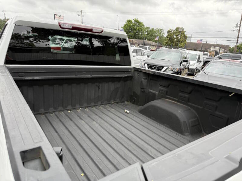 2022 GMC Sierra 1500 SLE