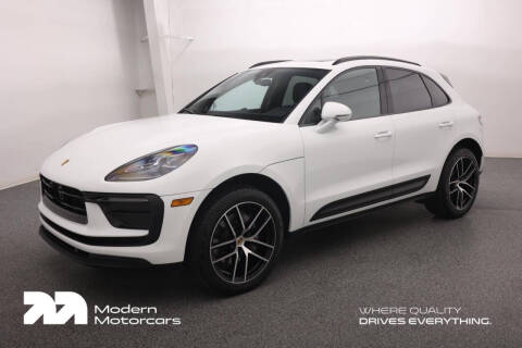 2025 Porsche Macan