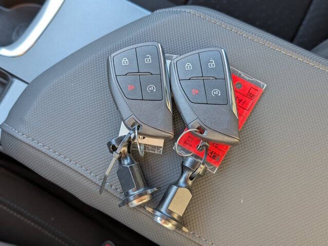 2025 Chevrolet Equinox EV LT 1