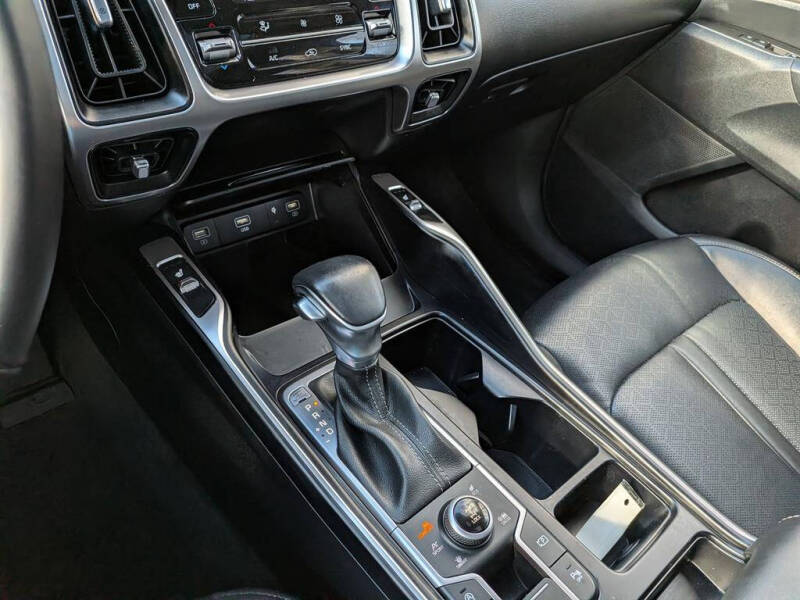 2022 Kia Sorento X-Line EX