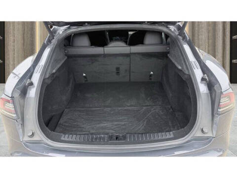 2022 Tesla Model S Plaid