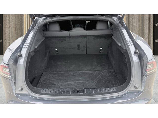 2022 Tesla Model S Plaid