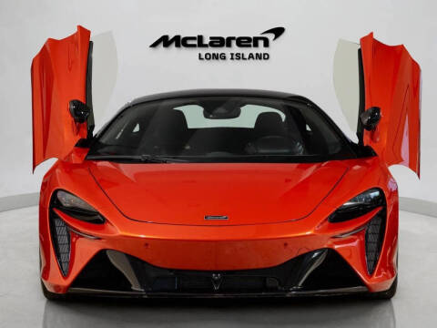 2023 McLaren Artura