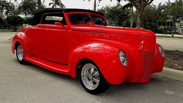 1939 Ford Custom Deluxe