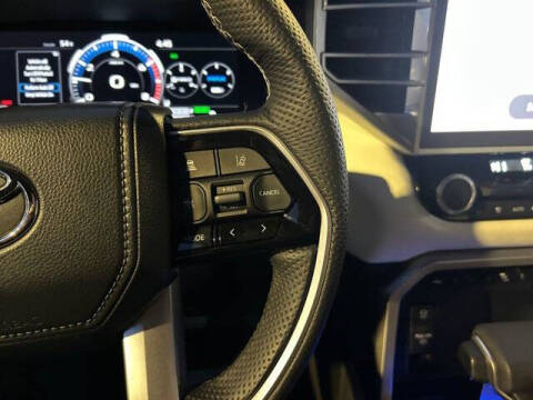 2025 Toyota Sequoia SR5