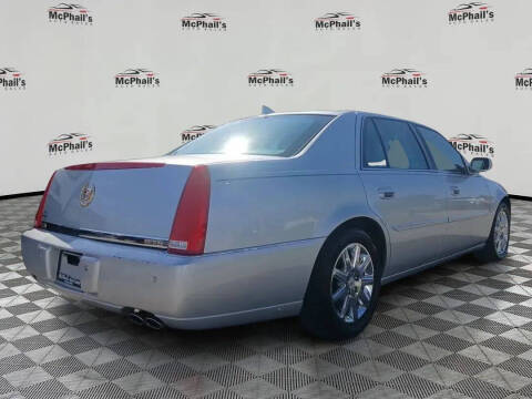 2011 Cadillac DTS Premium Collection