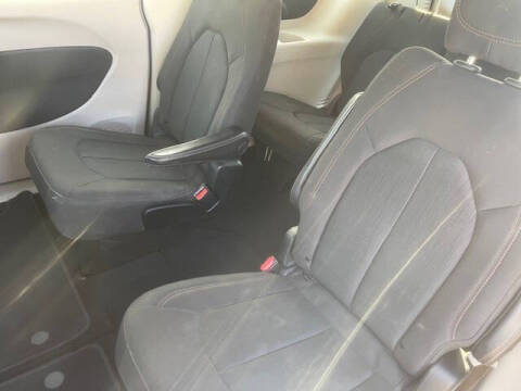 2019 Chrysler Pacifica LX