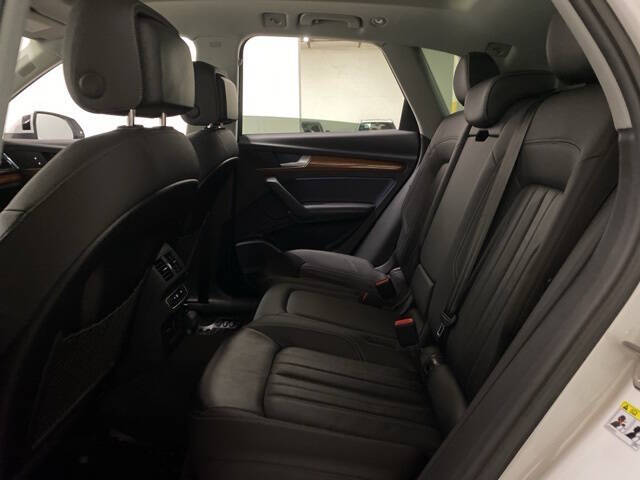 2023 Audi Q5 quattro Premium Plus 40 TFSI