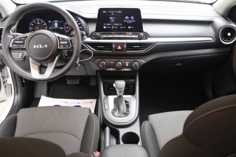 Used 2023 Kia Forte LXS with VIN 3KPF24ADXPE562390 for sale in Natchez, MS