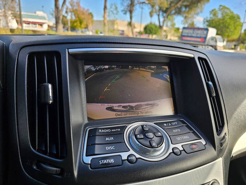 2015 Infiniti Q60 Coupe Journey