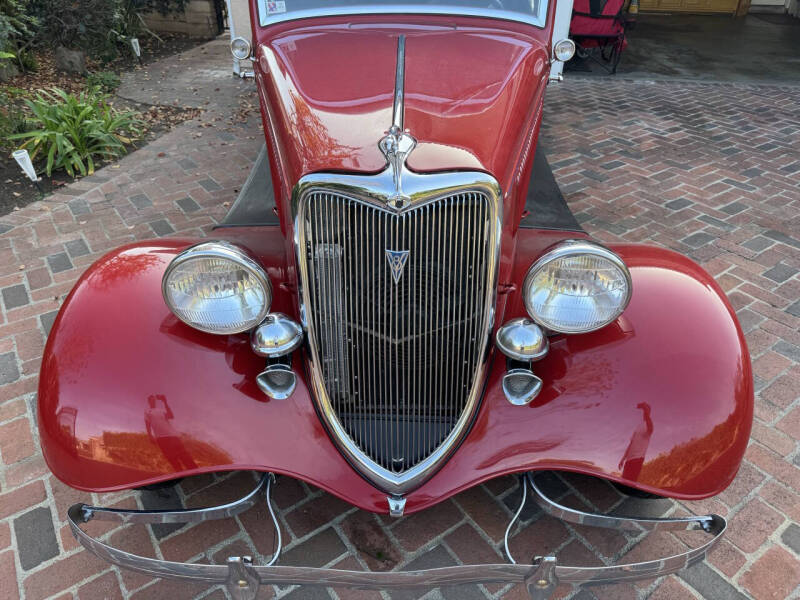 1934 Ford 5 Window Coupe