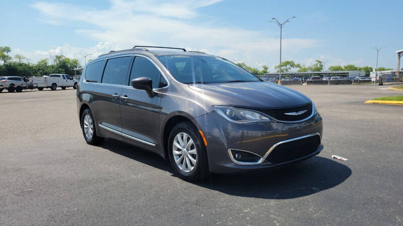 2017 Chrysler Pacifica Touring Plus