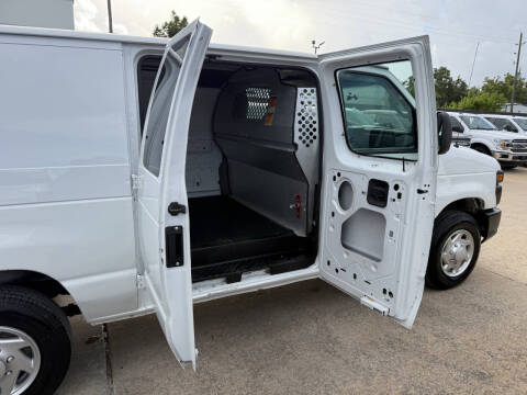 2014 Ford E-Series E-150