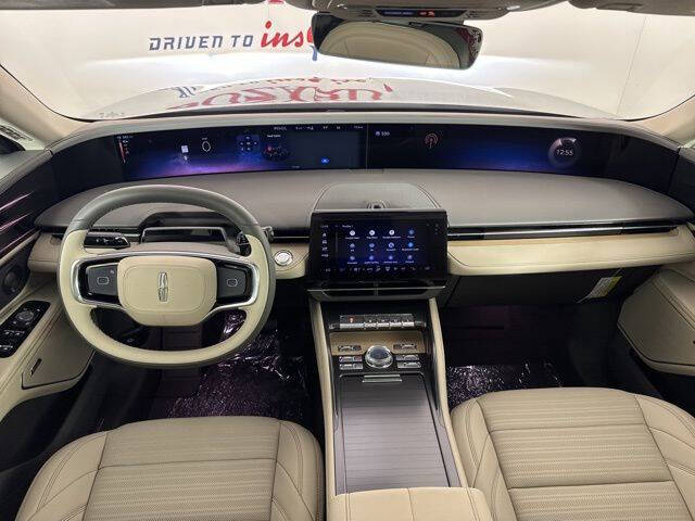 2025 Lincoln Nautilus Reserve