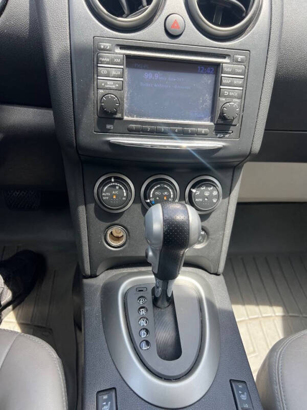 2011 Nissan Rogue SV