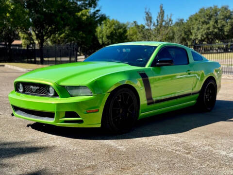 2014 Ford Mustang V6