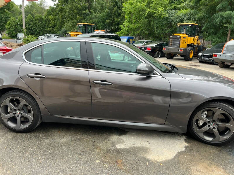 2017 Alfa Romeo Giulia Ti