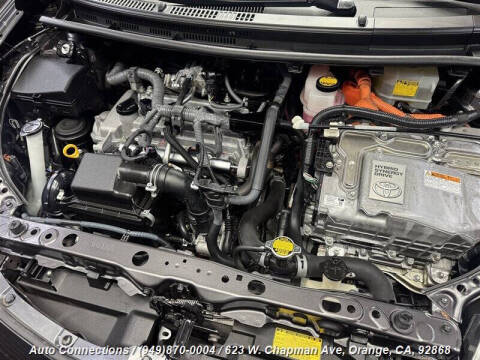 2014 Toyota Prius c Three