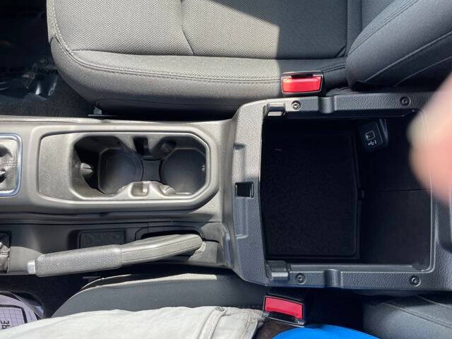 2022 Jeep Gladiator Sport