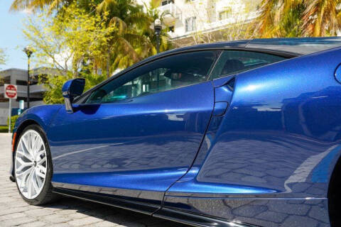 2023 McLaren GT