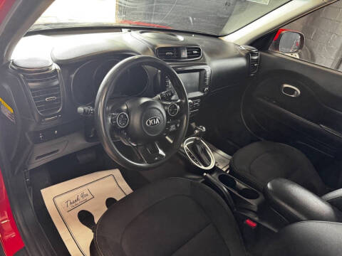 2018 Kia Soul +
