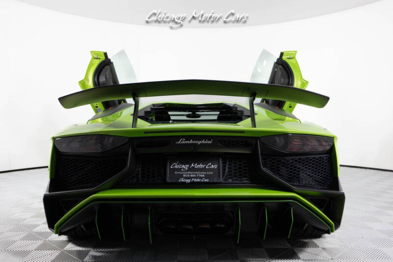 2016 Lamborghini Aventador LP 750-4 SV