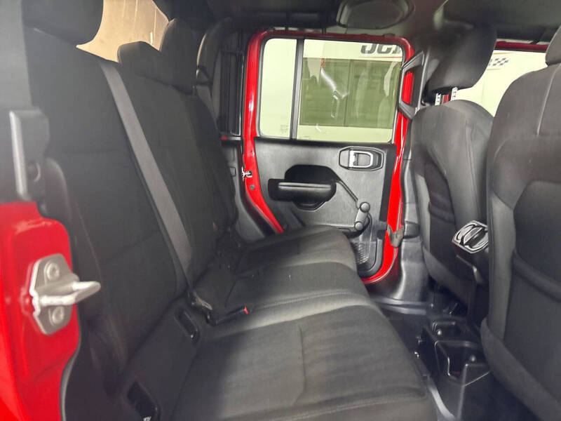 2021 Jeep Gladiator Sport