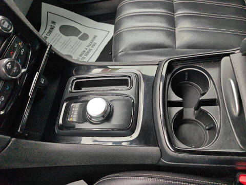 2023 Chrysler 300 S V6