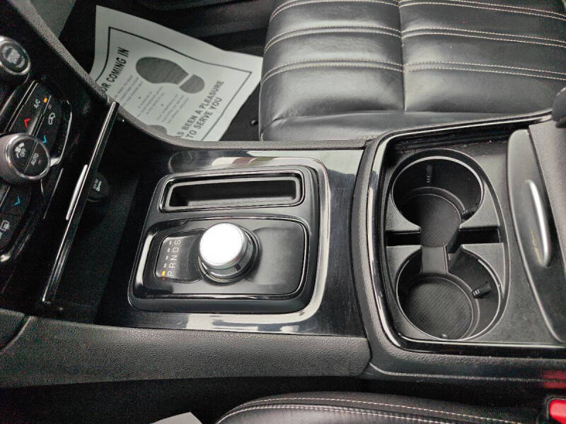 2023 Chrysler 300 S V6