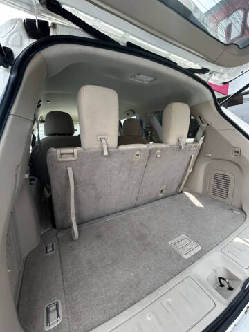 2013 Nissan Pathfinder SV