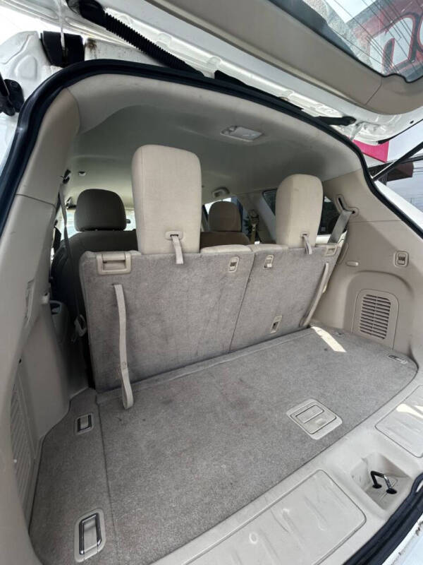 2013 Nissan Pathfinder SV