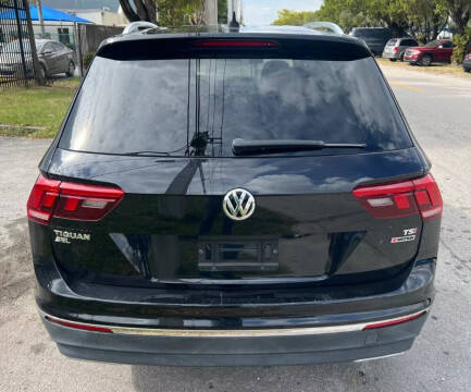 2018 Volkswagen Tiguan 2.0T SEL 4Motion