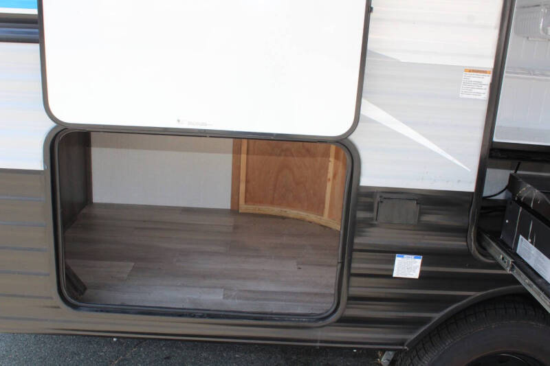 2022 Coachmen RV Clipper 182DBU