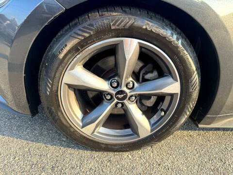 2016 Ford Mustang V6