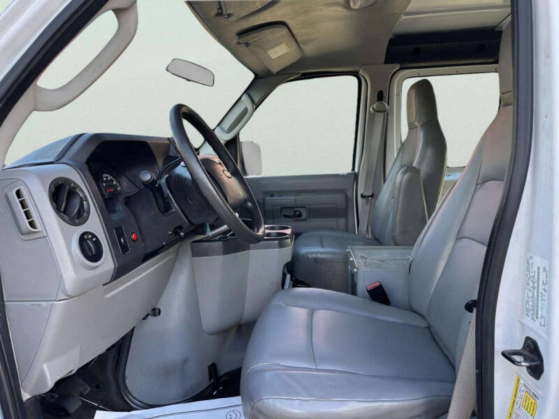 2012 Ford E-Series E-250