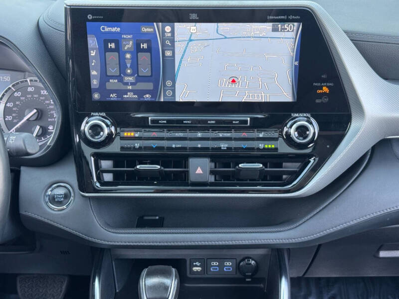 2022 Toyota Highlander Platinum