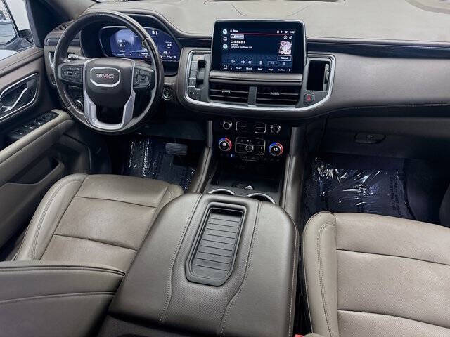 2022 GMC Yukon XL SLT