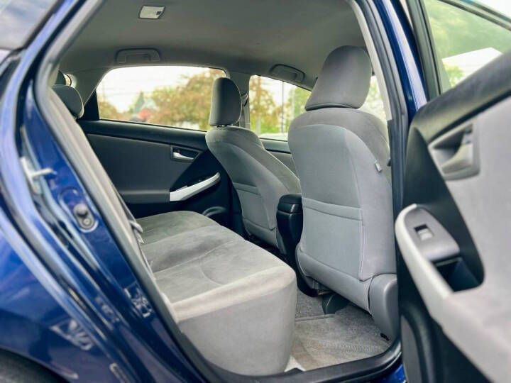 2013 Toyota Prius Four