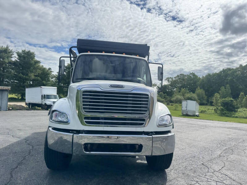 2005 Freightliner M2 112