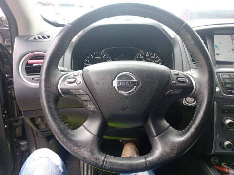 2020 Nissan Pathfinder SL