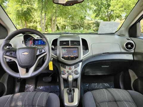2016 Chevrolet Sonic LT Auto